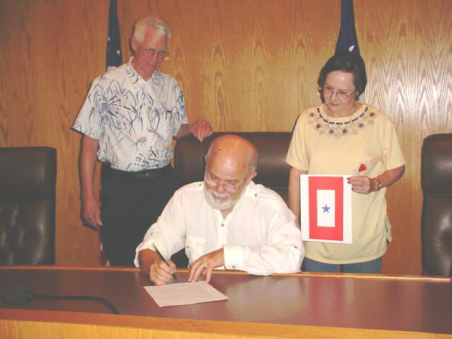 Mayor signing Proclamation